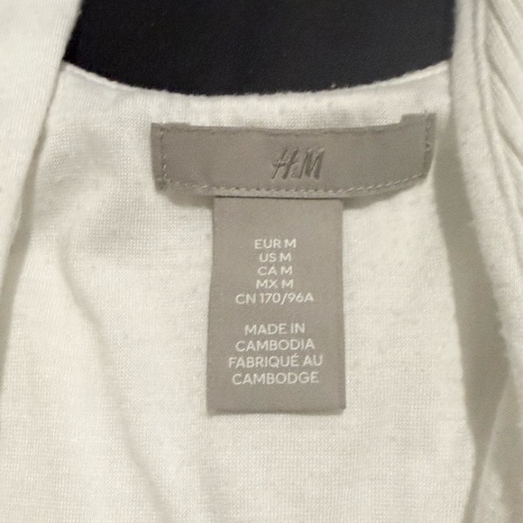 H&M White Ribbed Tank - Picture 2 of 3